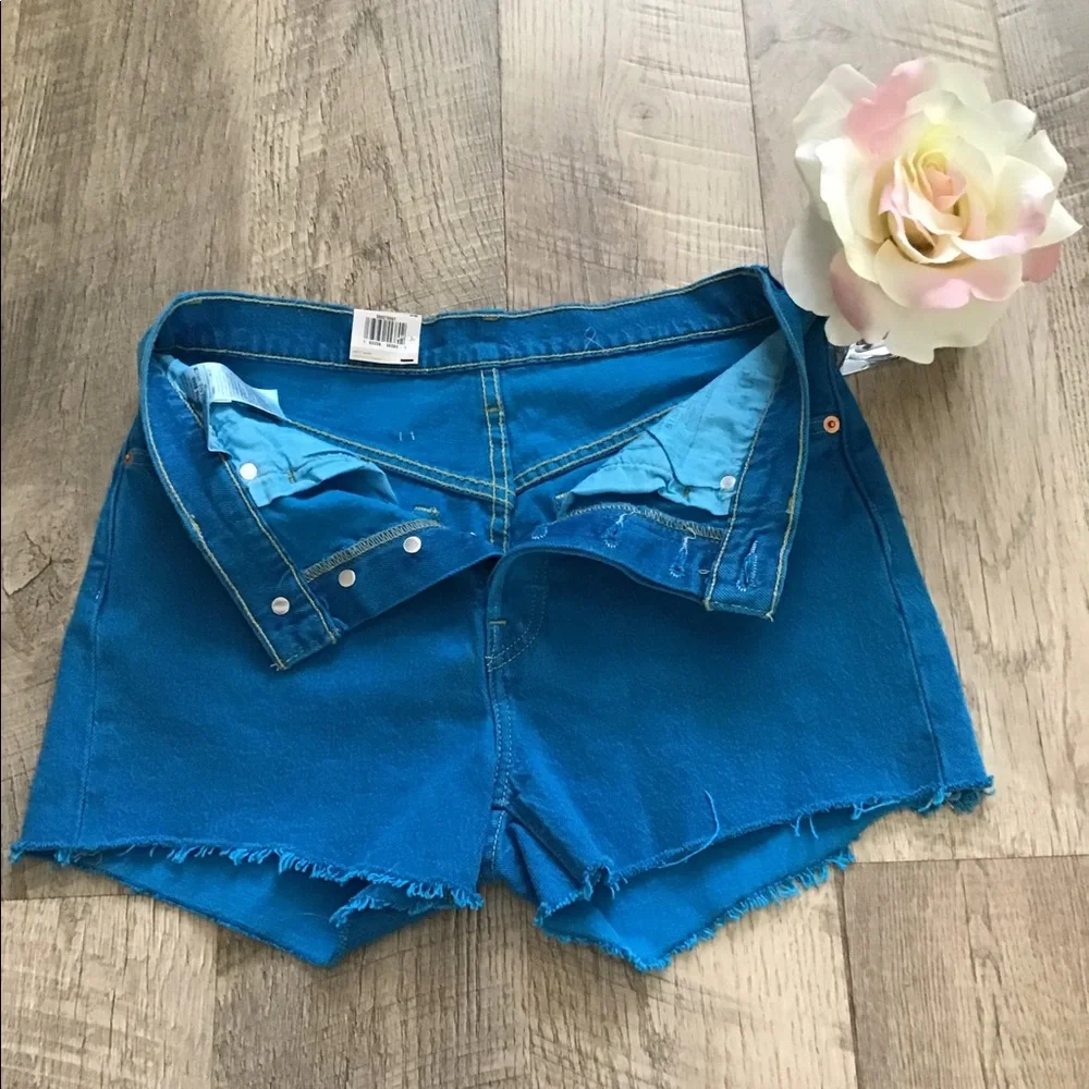 LEVI’S 501 ORIGINAL HIGH RISE FRAY HEM🎀🎀 - Picture 5 of 6